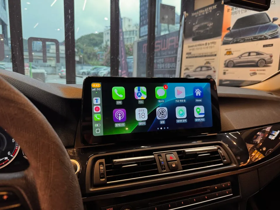 BMW 5 Series F10のAndroid Auto・CarPlay取付事例 施工写真 4