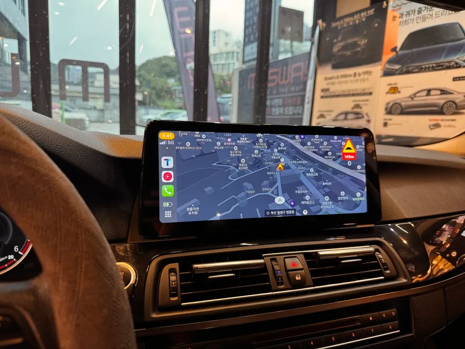 BMW 5 Series F10のAndroid Auto・CarPlay取付事例 施工写真 6