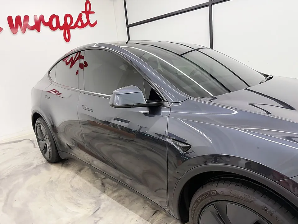 Tesla Model YのPPF施工事例|無光PPFで保護とドレスアップ 施工写真 2-1