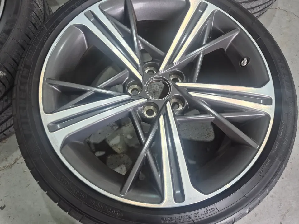 Genesis G70 wheel repair - Genesis G70 Gloss Black Wheel Refinishing Review photo 4