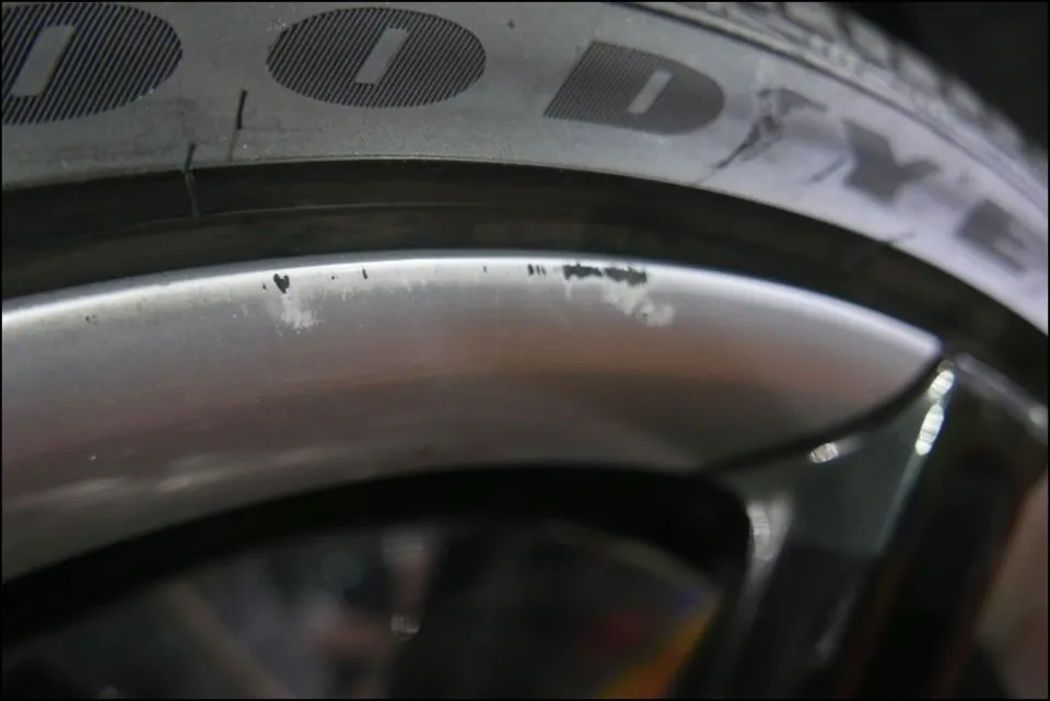 Porsche Taycan wheel repair - Porsche Taycan Two-Tone Wheel Restoration Review — Perfect Finish photo 4
