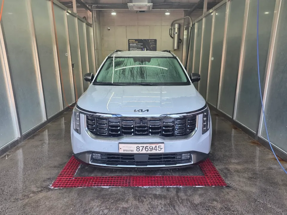 Kia CarnivalのPPF施工事例 施工写真 1-3