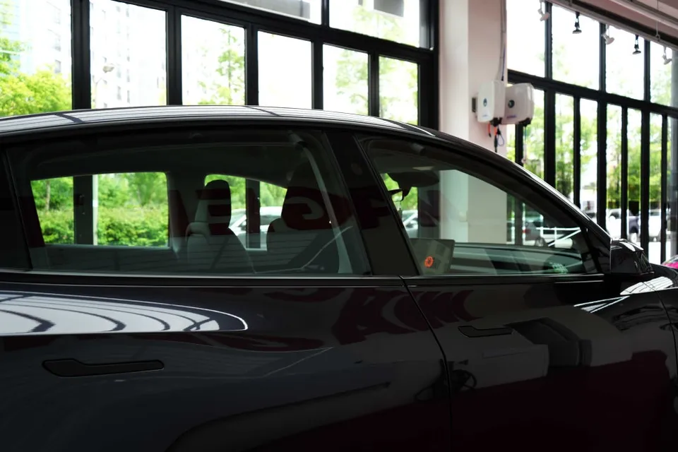 Tesla Model Y window tinting - Tesla Model Y Window Tinting Review - 20% Ceramic Bond photo 3