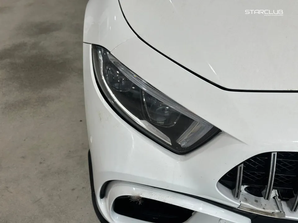 Mercedes-Benz CLS body kit - Mercedes-Benz CLS Body Kit Installation Review photo 3