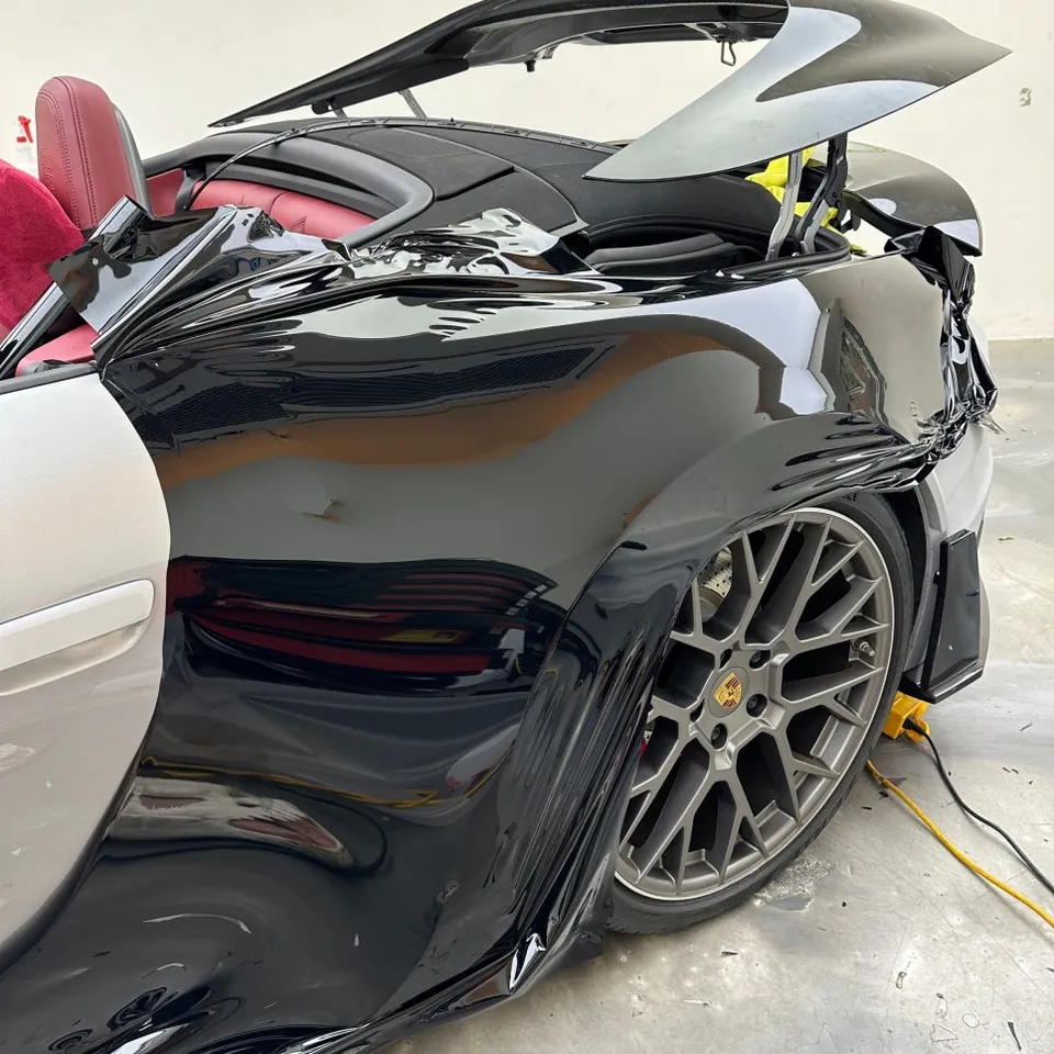 ポルシェ911のカーラッピング事例|費用目安・仕上がり 施工写真 1-3