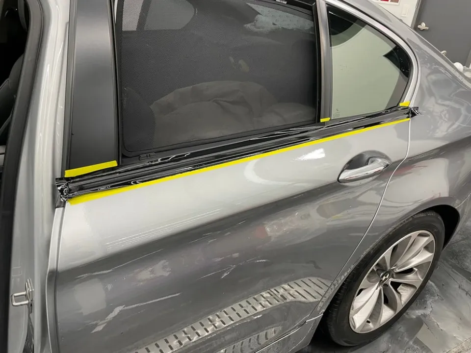 BMW 5 SeriesのPPF施工事例:費用目安と仕上がり 施工写真 3-1