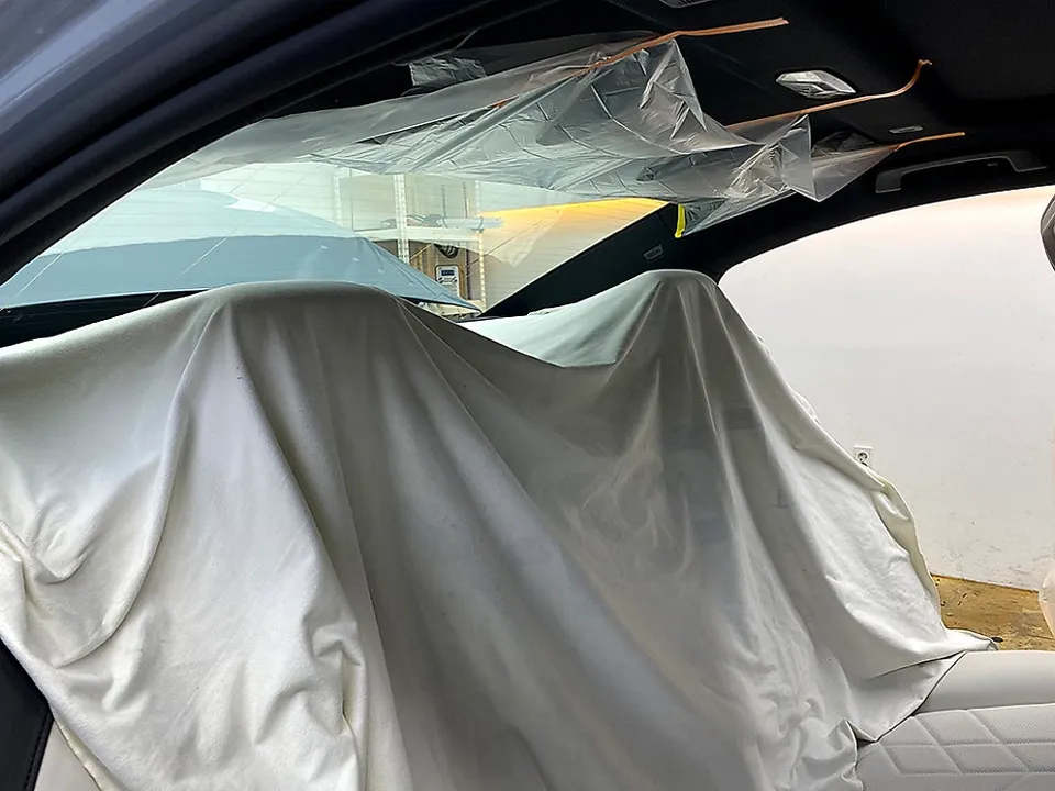 BMW 5 Seriesのカーフィルム施工事例|費用目安と仕上がり 施工写真 1-2