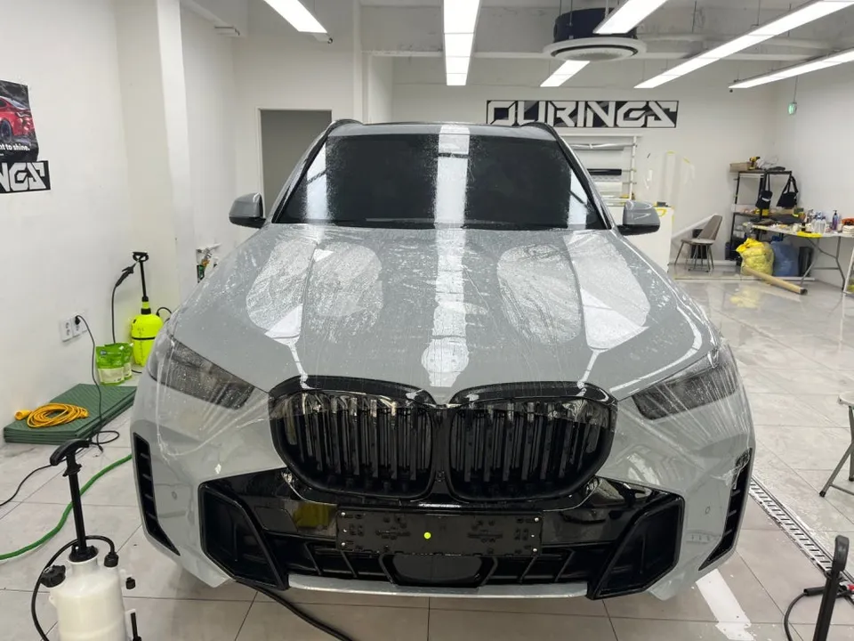 BMW X5のPPF施工事例|費用目安と仕上がり 施工写真 1-3