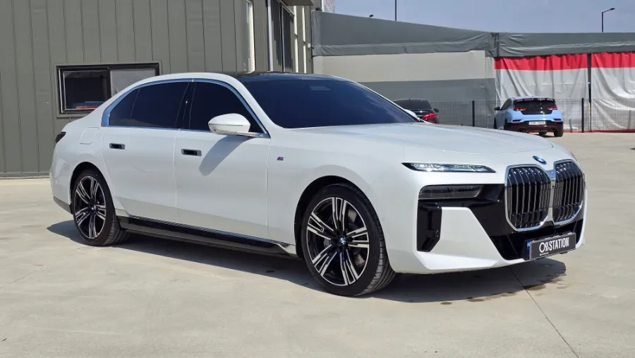 BMW 7 SeriesのPPF施工事例|費用目安と仕上がり 施工写真 2-2