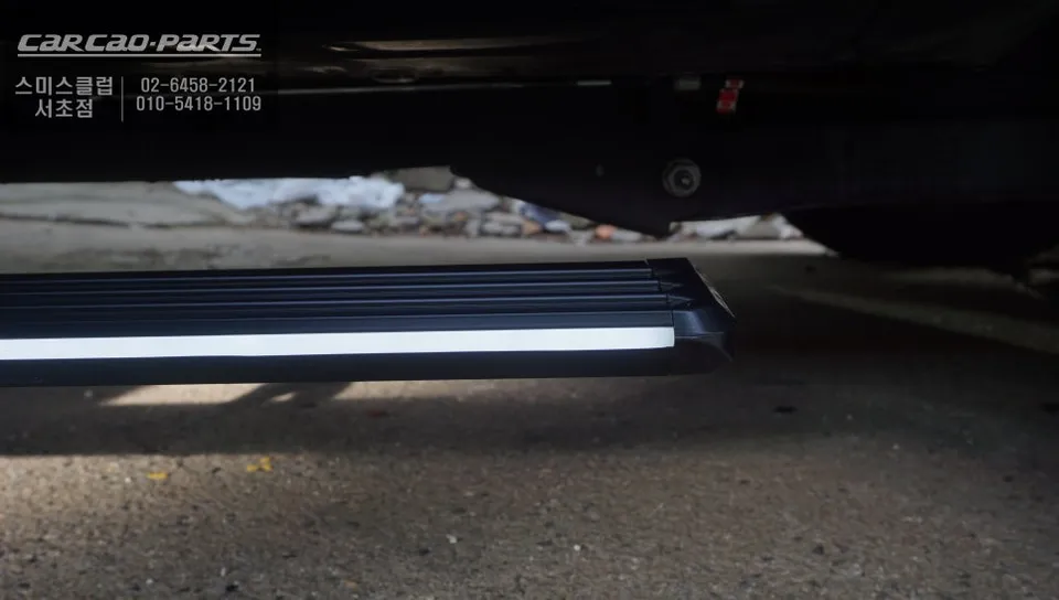 Cadillac Escalade body kit - Cadillac Escalade Electric Side Steps Review photo 5