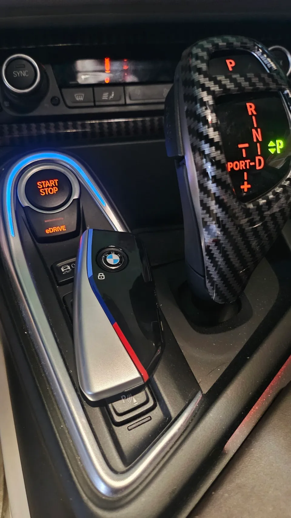 BMW i8 oem options installation result