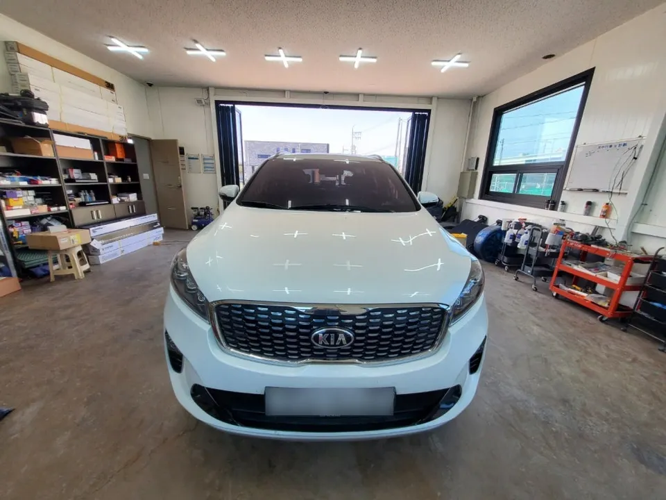 Kia Sorentoのカーフィルム施工事例|費用目安・仕上がり 施工写真 1-1