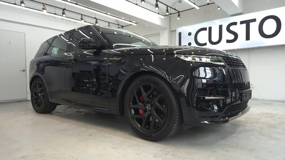 Land Rover Range Rover Sport body kit installation result