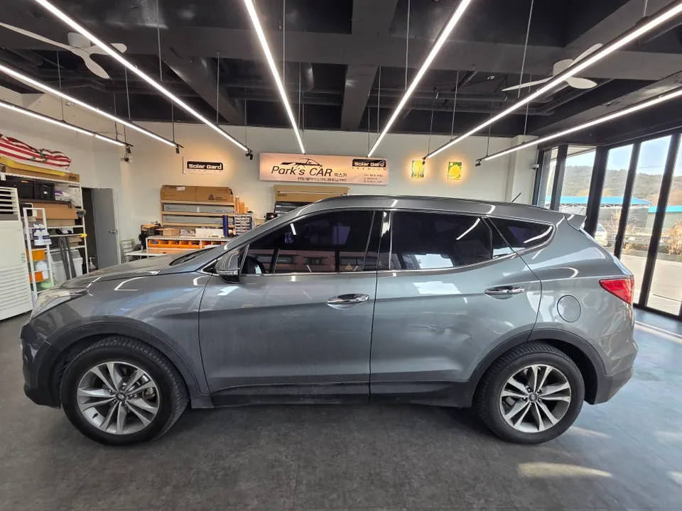 Hyundai Santa Fe DMのカーフィルム施工事例｜費用目安・仕上がり 施工写真 1-1