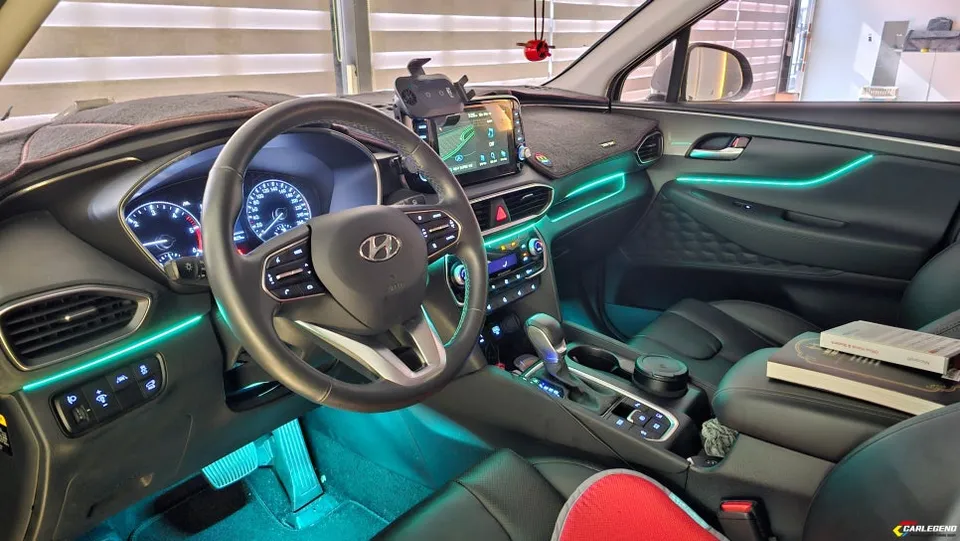Hyundai Santa Fe TM ambient lighting - Hyundai Santa Fe Ambient Lighting Review — Enhanced Interior Mood photo 4