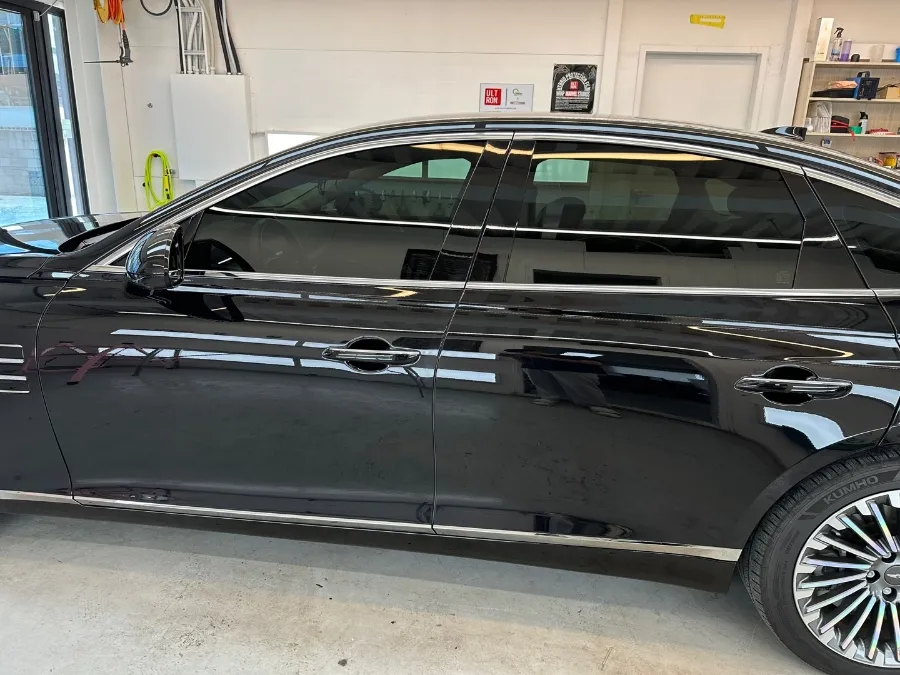 Genesis G80のカーフィルム施工事例｜費用目安と仕上がり 施工写真 4