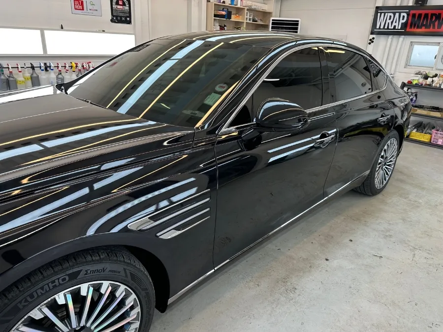 Genesis G80のカーフィルム施工事例｜費用目安と仕上がり 施工写真 5