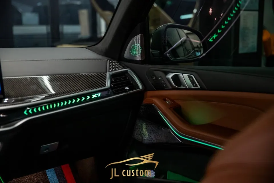 BMW X7 ambient lighting - BMW X7 Ambient Lighting Review — Swirl Speaker Upgrade photo 7