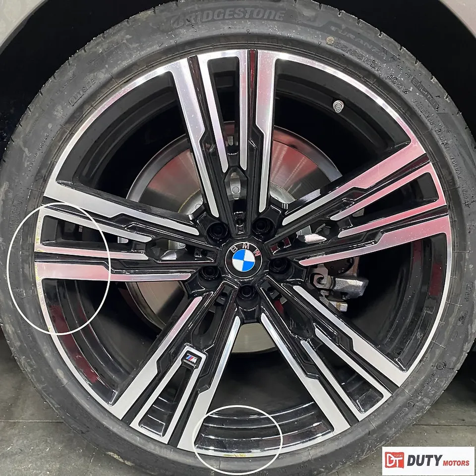 BMW 7 Series G11のホイールリペア・塗装事例 施工写真 2