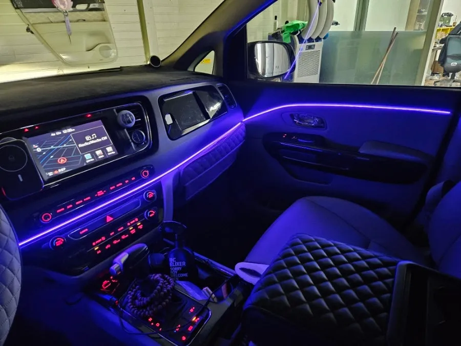Kia Carnival YP ambient lighting review