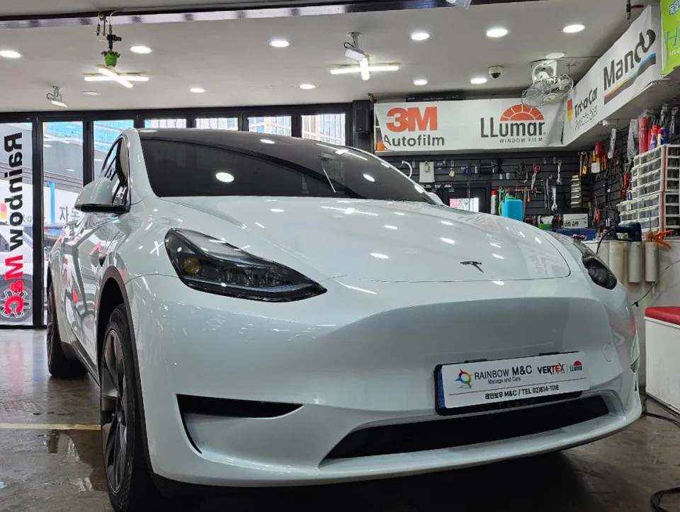 Tesla Model Y PPF施工事例|費用目安と仕上がり 施工写真 3-1