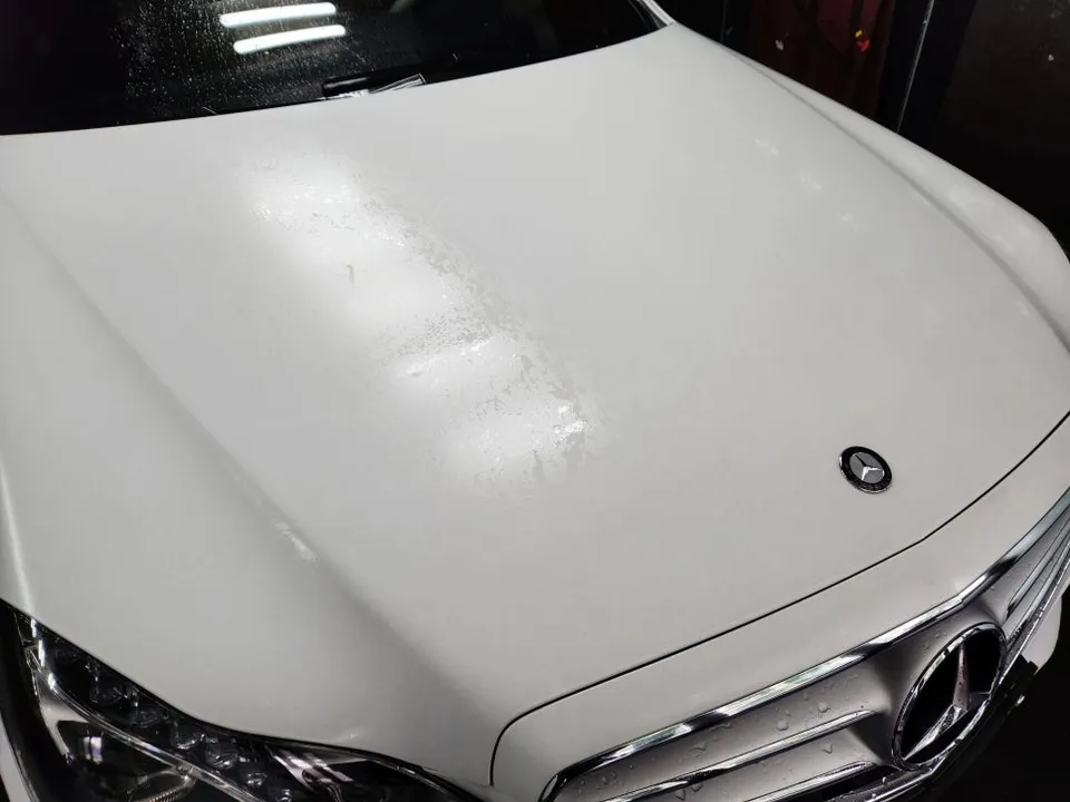 Mercedes-Benz Eクラスのカーラッピング事例|費用目安・仕上がり 施工写真 3-2