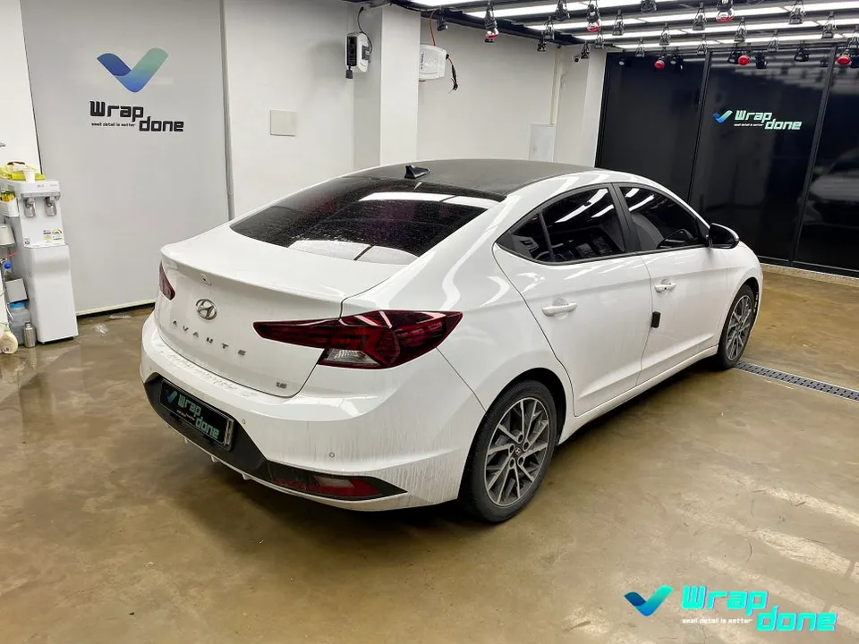 Hyundai Elantra ADのカーラッピング事例｜費用目安・仕上がり 施工写真 2-1