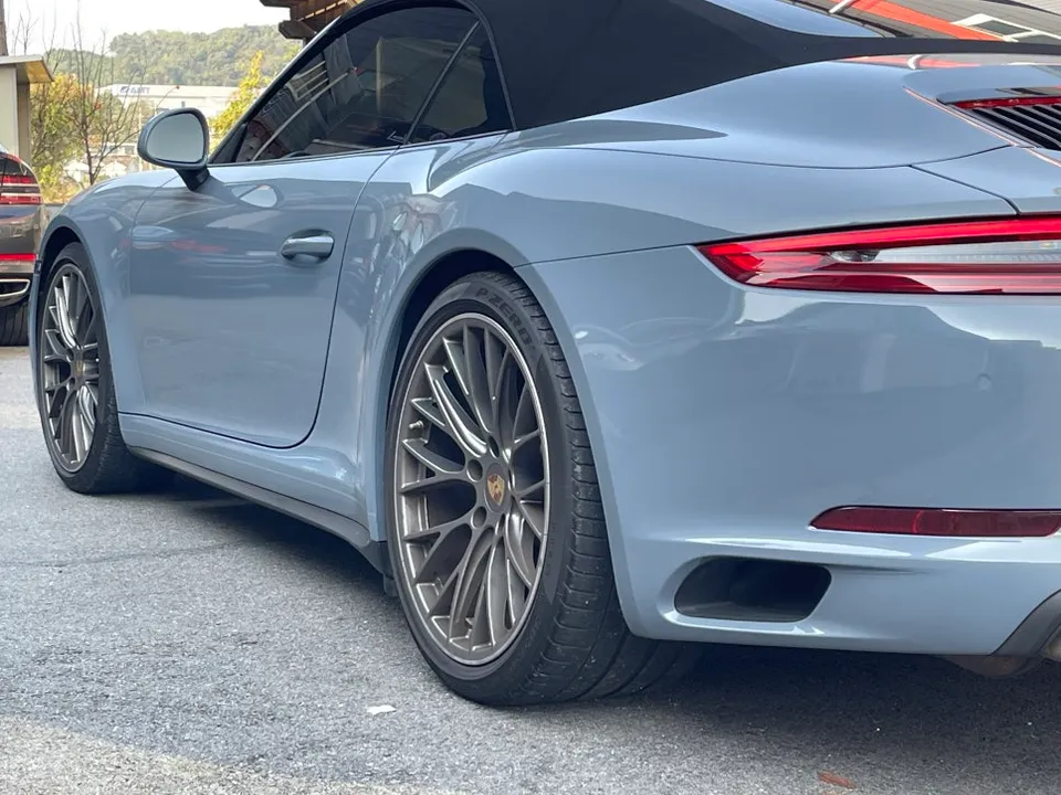 Porscheのホイールリペア・塗装事例 施工写真 3-2