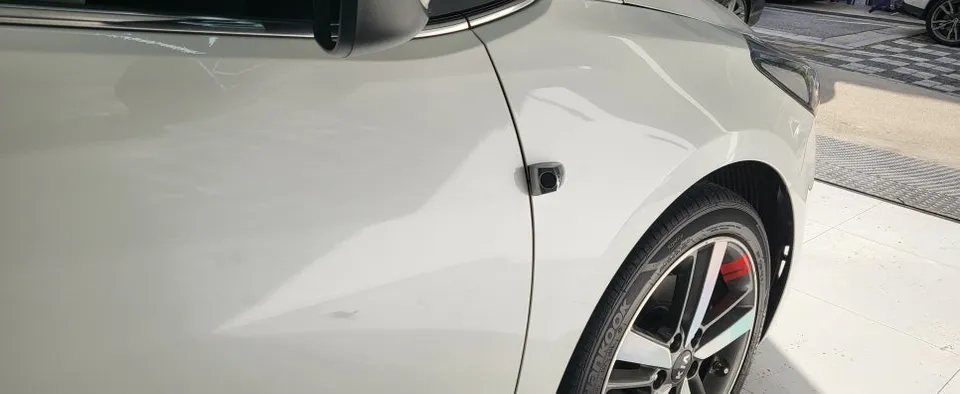 Kia K3のドライブレコーダー取付事例｜費用目安・仕上がり 施工写真 2-2