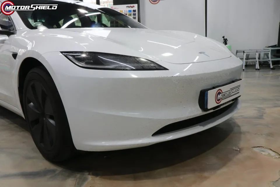 Tesla Model 3 PPF施工事例|費用目安・仕上がり 施工写真 3-1
