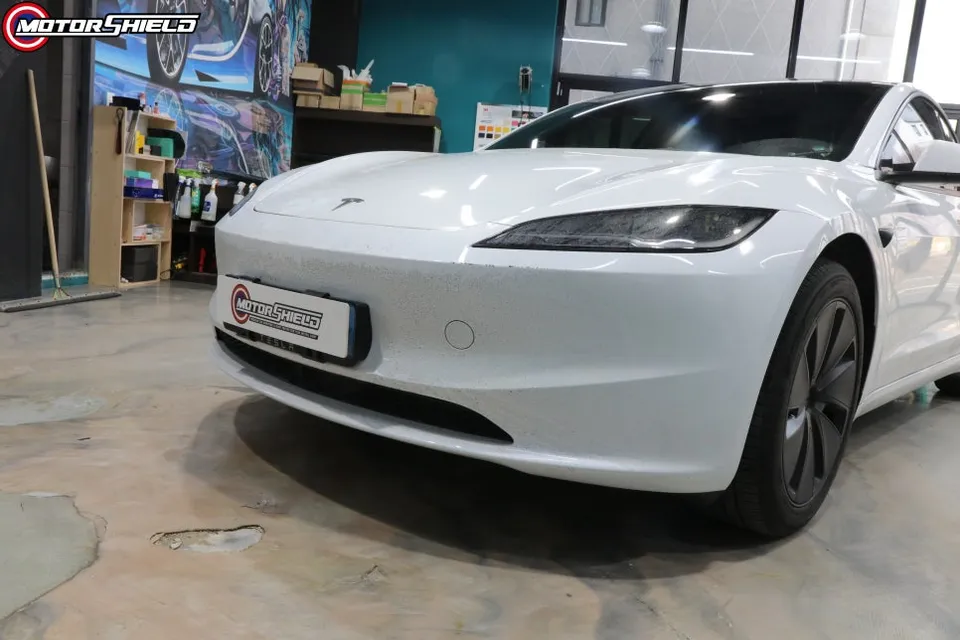 Tesla Model 3 PPF施工事例|費用目安・仕上がり 施工写真 1-2