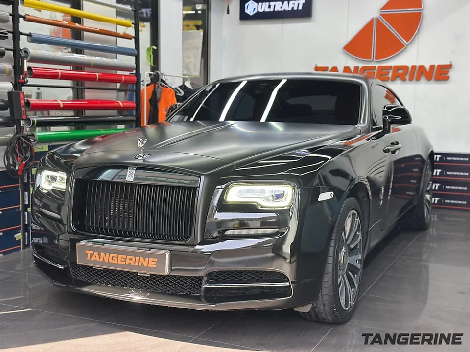 Rolls-Royce Wraithのカーラッピング事例｜費用目安・仕上がり 写真