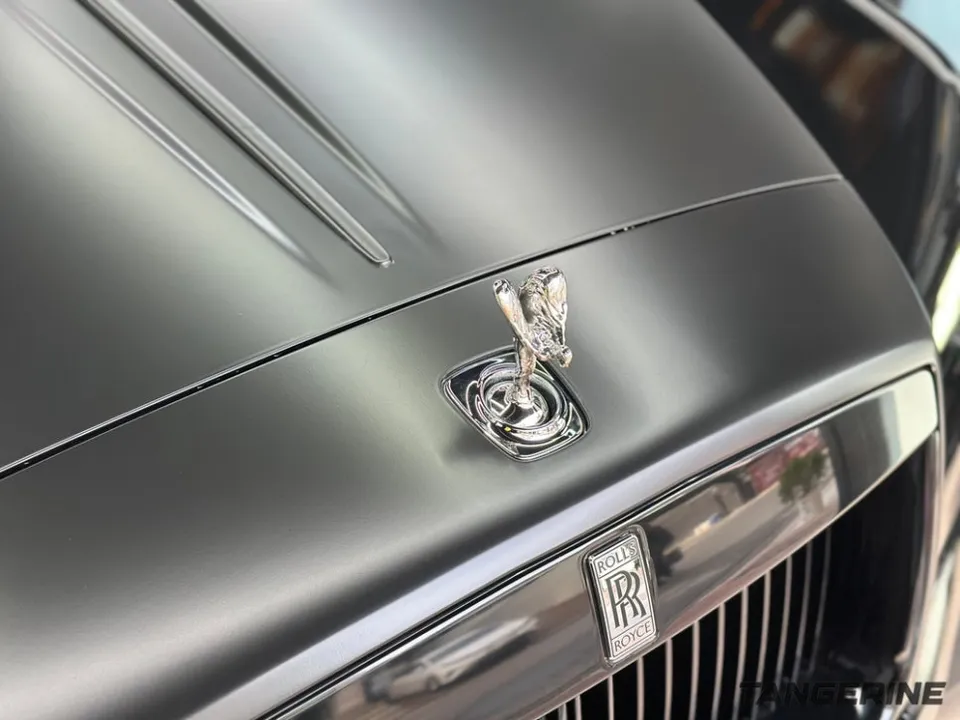 Rolls-Royce Wraithのカーラッピング事例｜費用目安・仕上がり 施工写真 1-2