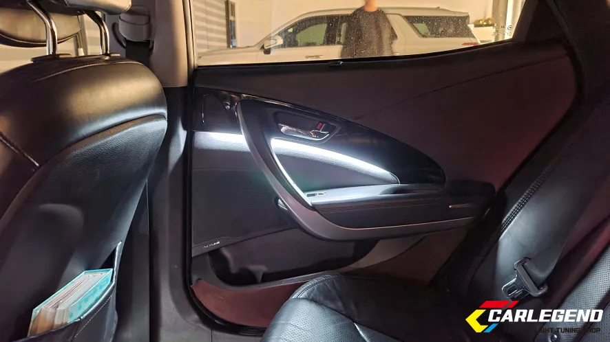 Hyundai Grandeur HG ambient lighting - Hyundai Grandeur HG Ambient Lighting Review: Cost & Results photo 3