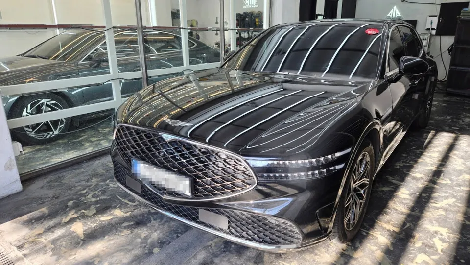 Genesis G90のガラスコーティング事例|費用目安・仕上がり 施工写真 2-1