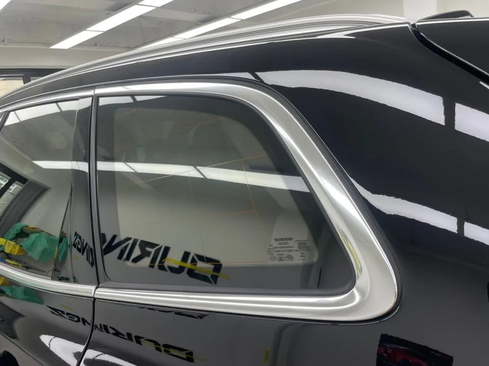 Volvo XC60のホイールリペア・塗装事例 施工写真 1-2