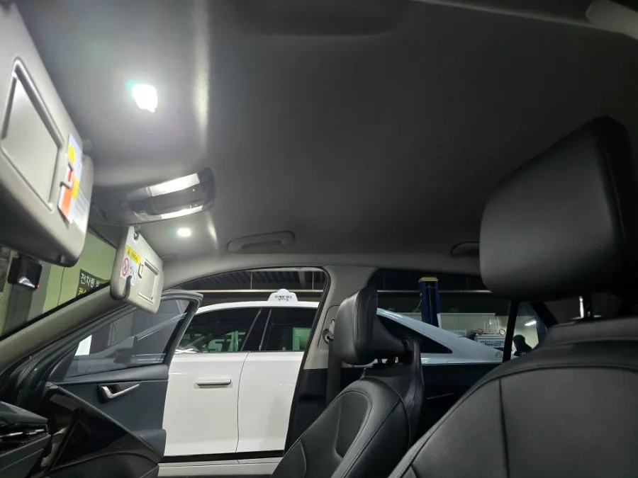 Kia Niro SG2 ambient lighting - Kia Niro SG2 Ambient Lighting Review: Cost & Results photo 4
