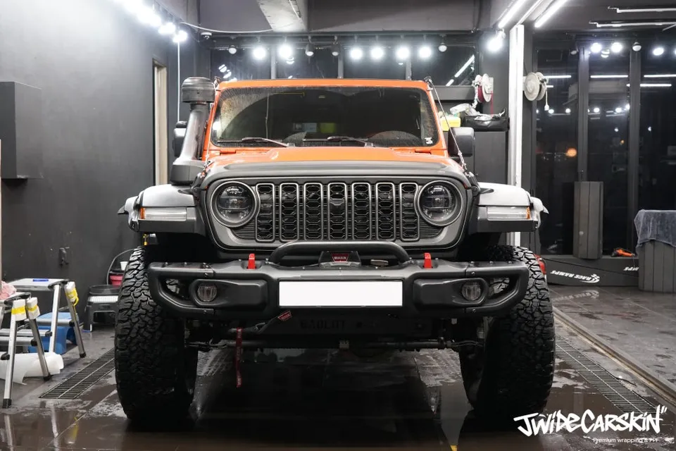 Jeep Wrangler RubiconのPPF施工事例 施工写真 5