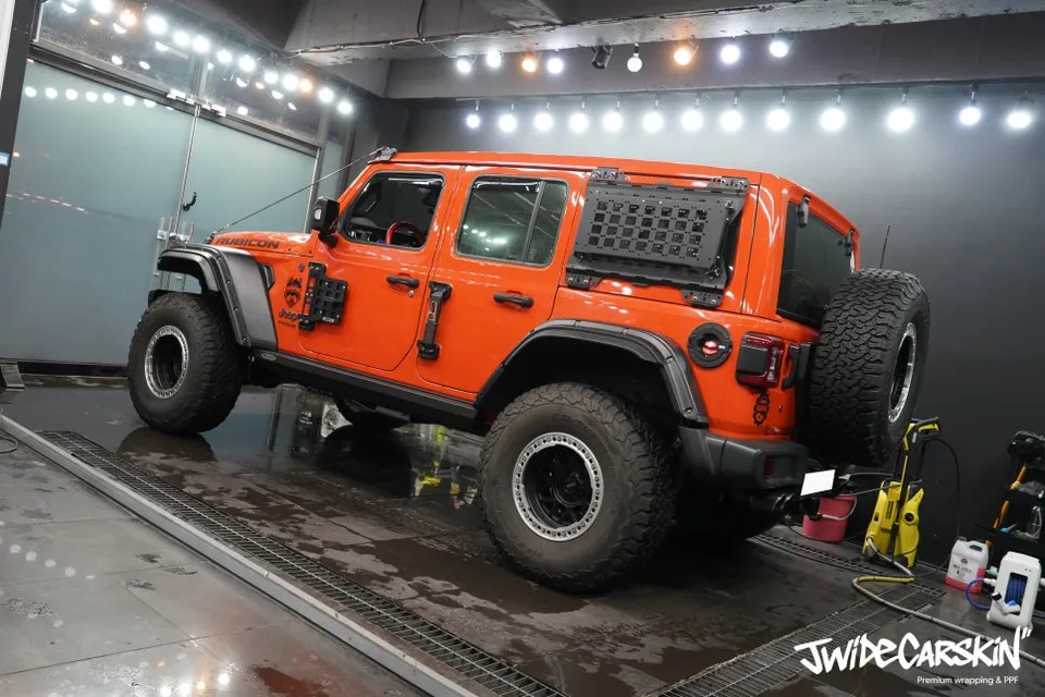 Jeep Wrangler RubiconのPPF施工事例 施工写真 6