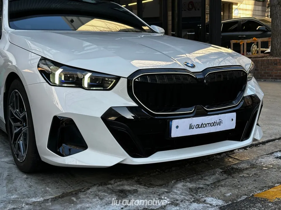 BMW 5 Series body kit - BMW G60 5 Series Body Kit Review - Enhanced Aesthetics photo 4