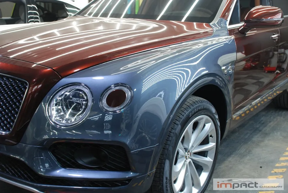 Bentley Bentaygaのカーラッピング事例|費用目安・仕上がり 施工写真 3-1