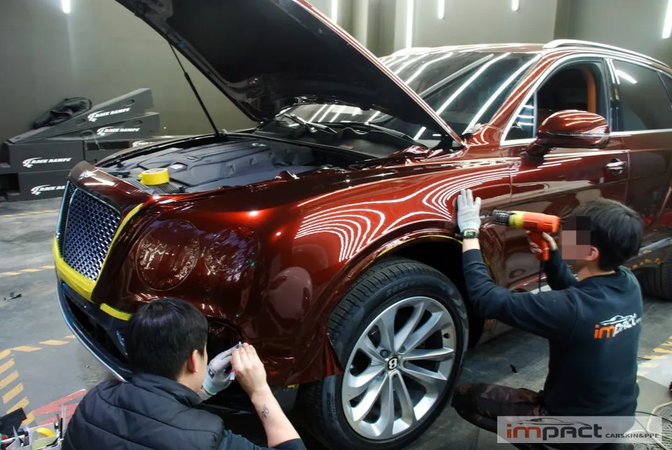 Bentley Bentaygaのカーラッピング事例|費用目安・仕上がり 施工写真 3-2