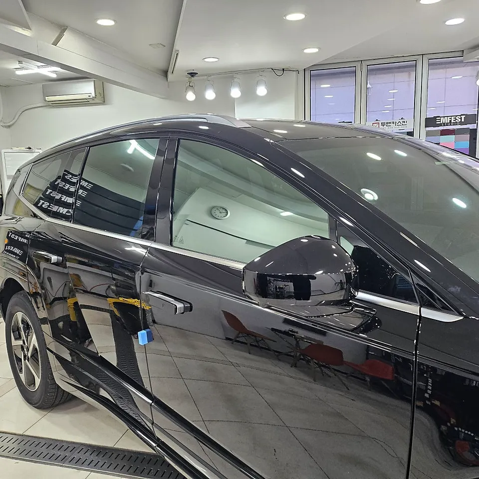 Hyundai IONIQ 9のカーラッピング事例|費用目安・仕上がり 施工写真 2-3