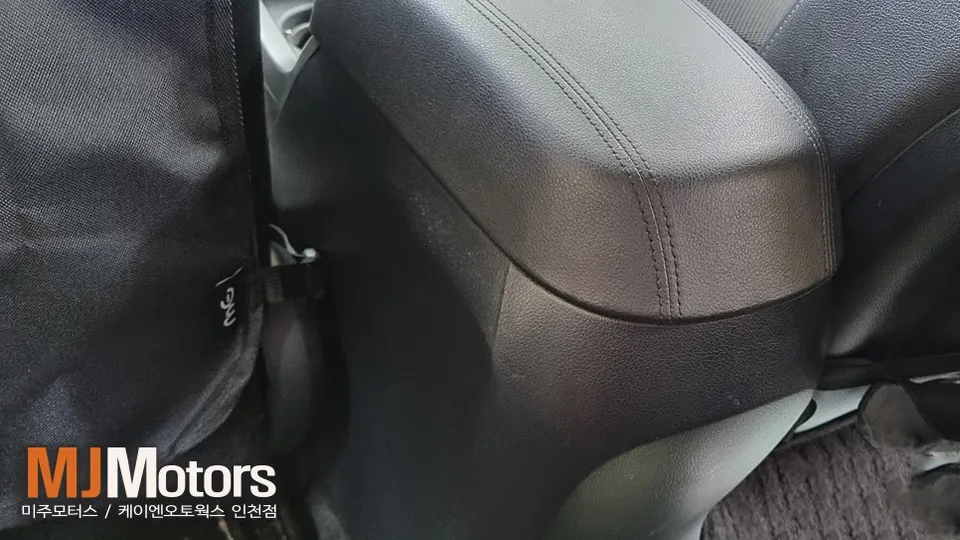 Kia Sportage R oem options - Kia Sportage R Rear AC Vent Upgrade Review photo 3