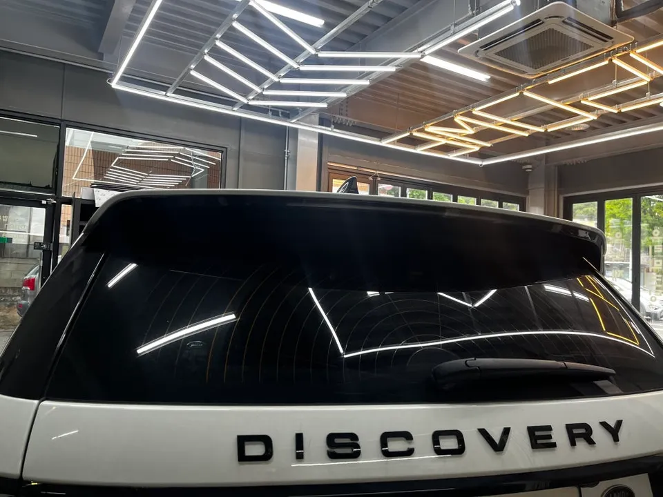 ランドローバー ディスカバリー スポーツ カーフィルム施工事例 施工写真 3-2