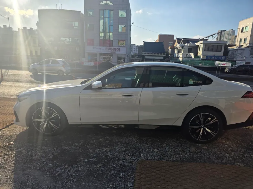 BMW 5 Series new car package review