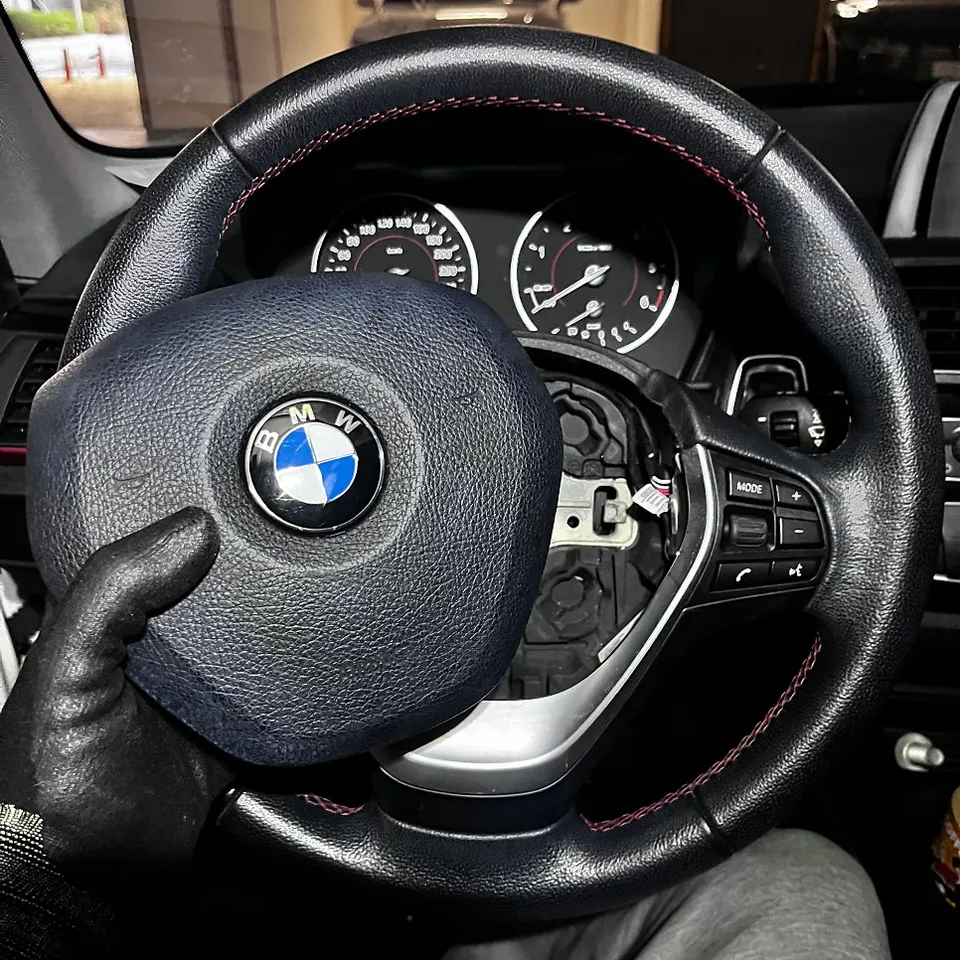 BMW 1 Series F20 steering wheel - BMW 1 Series F20 Steering Wheel Customization Review photo 4