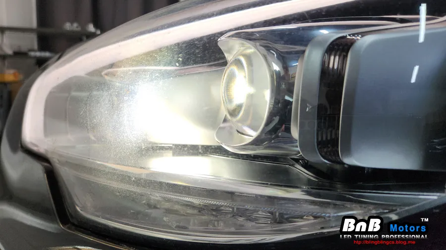 Kia K900 body repair - Kia K900 Headlight Adjustment Repair Review photo 3