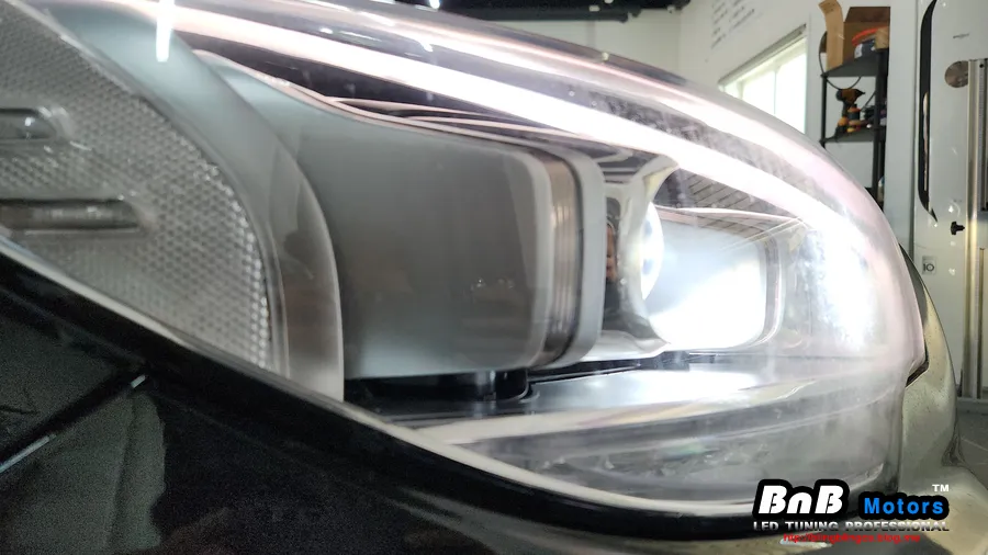 Kia K900 body repair - Kia K900 Headlight Adjustment Repair Review photo 6