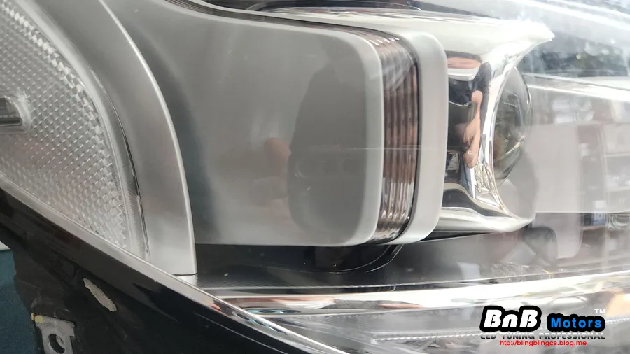 Kia K900 body repair - Kia K900 Headlight Adjustment Repair Review photo 7